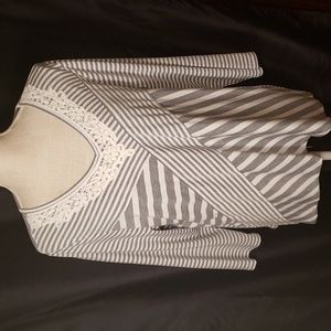 Alfred Dunner Knit 3/4 Sleeve Gray & White Petite Large